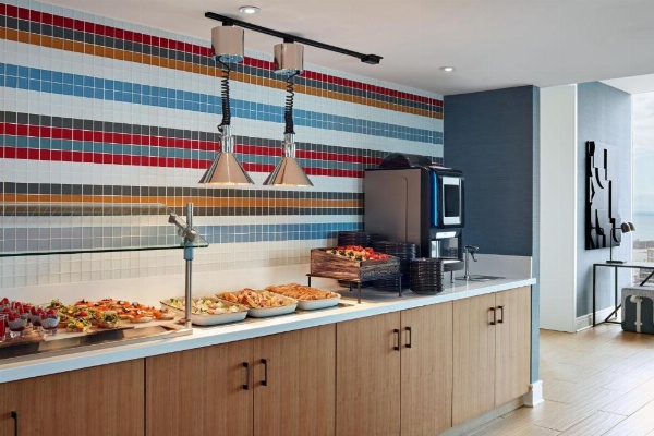 Delta Hotels by Marriott Toronto image 106