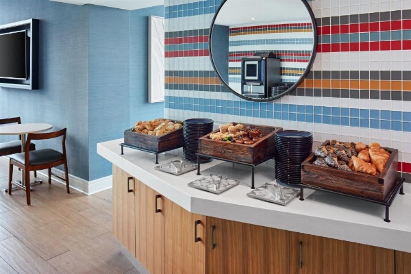 Delta Hotels by Marriott Toronto image 108