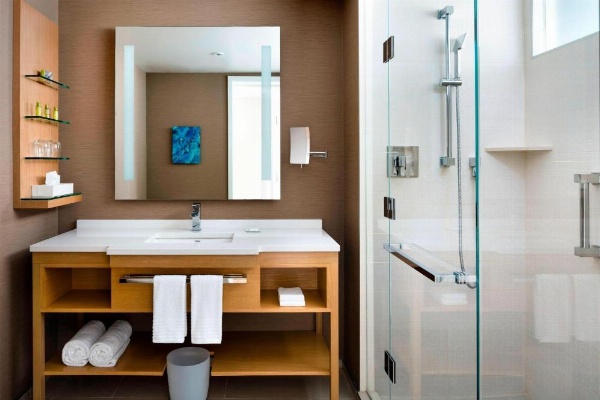 Delta Hotels by Marriott Toronto image 12