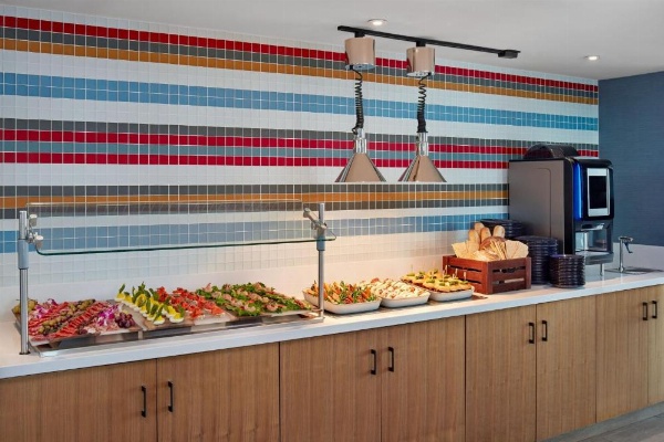 Delta Hotels by Marriott Toronto image 48