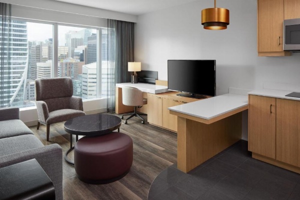 Delta Hotels by Marriott Toronto image 50