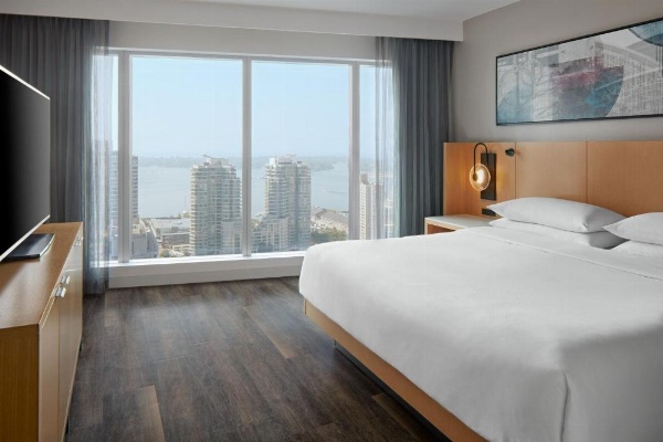 Delta Hotels by Marriott Toronto image 55