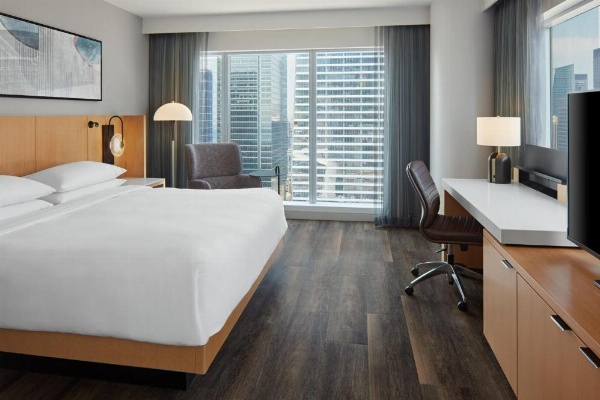 Delta Hotels by Marriott Toronto image 90